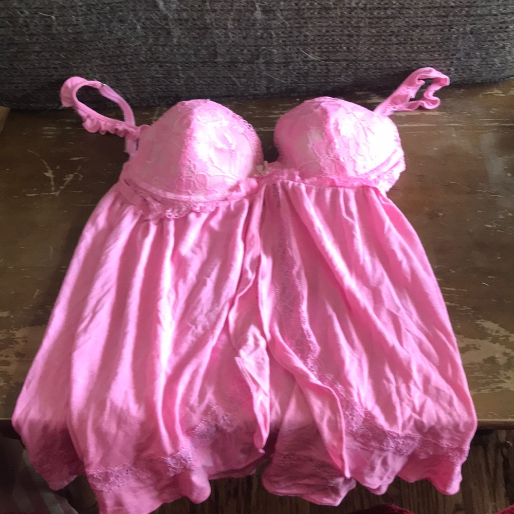 Victoria’s Secret lingerie bra top 34B